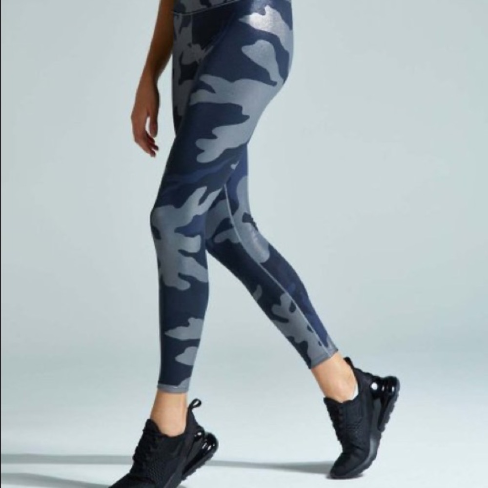 NWT Noli Yoga Blue Camo Guerra Leggings!